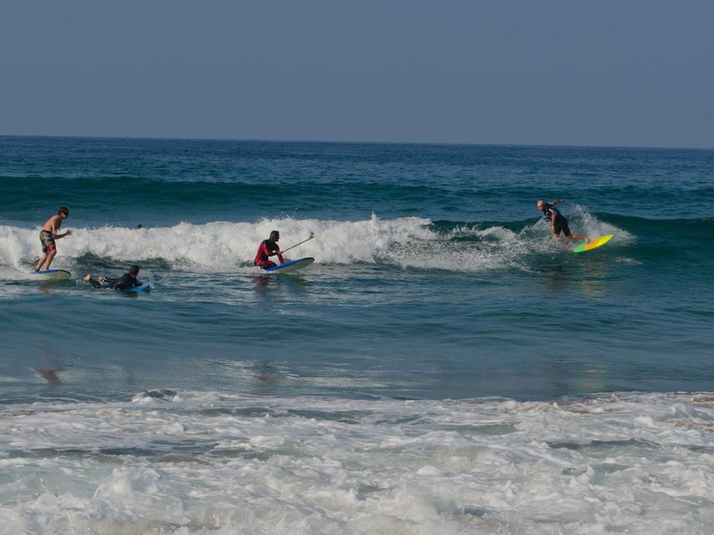 blind surf session in Zarautz organised by Cross Culture Surf